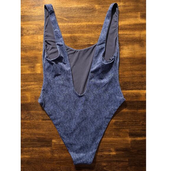 Weworewhat Women’s Large Swimsuit One Piece Scoop Low Back Cheeky High Leg - Picture 2 of 13